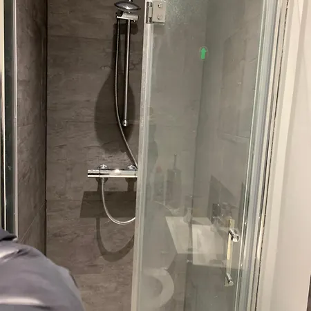 Private Near Uni Centre Self Check-in * Μπράντφορντ